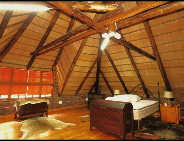 FARM FOR SALE IN MARKEN